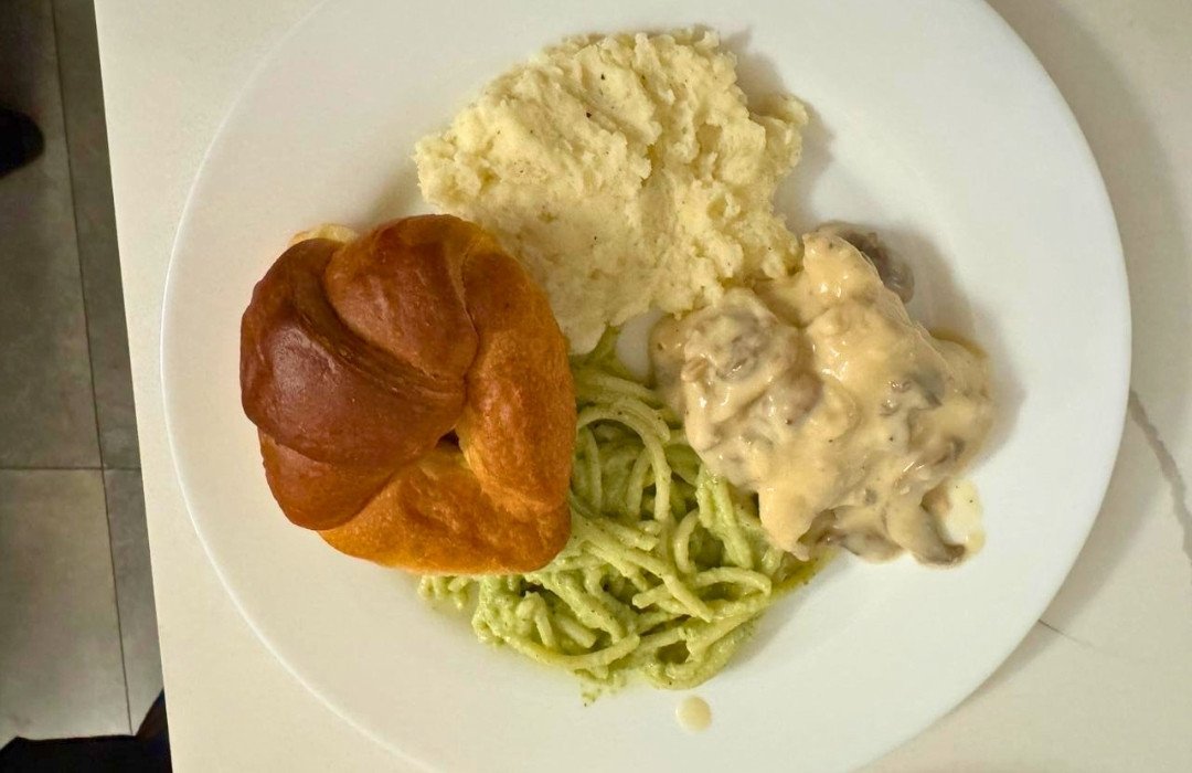 Pollo en crema de champiñones