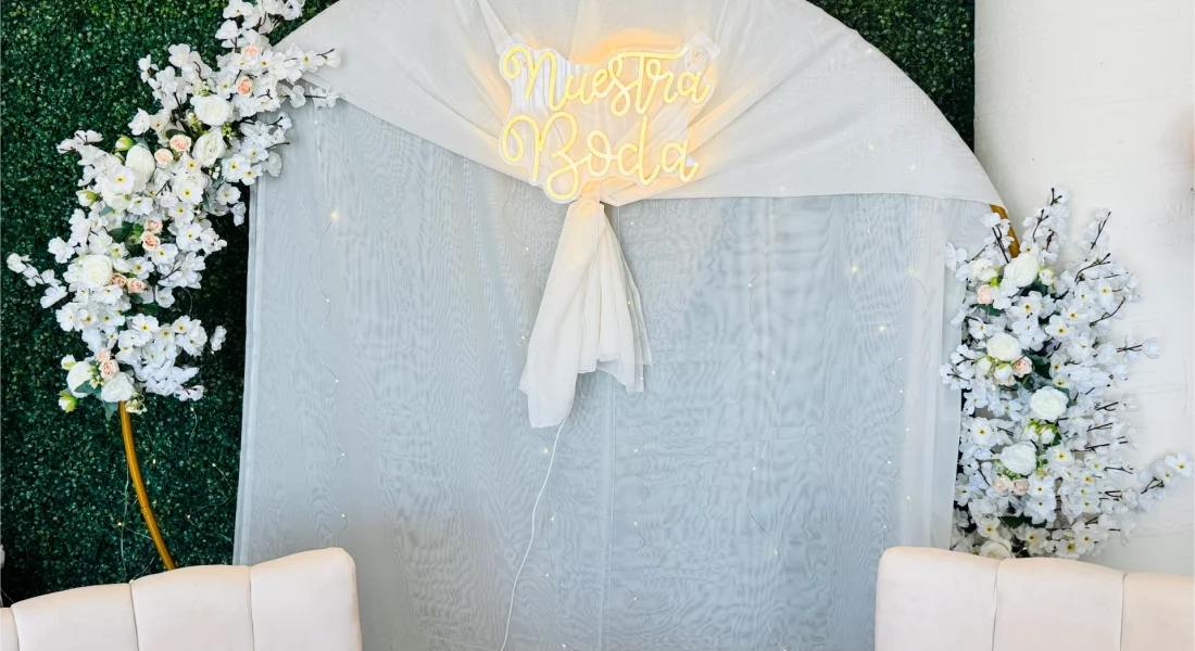 Arco de boda civil Índigo Salón de eventos