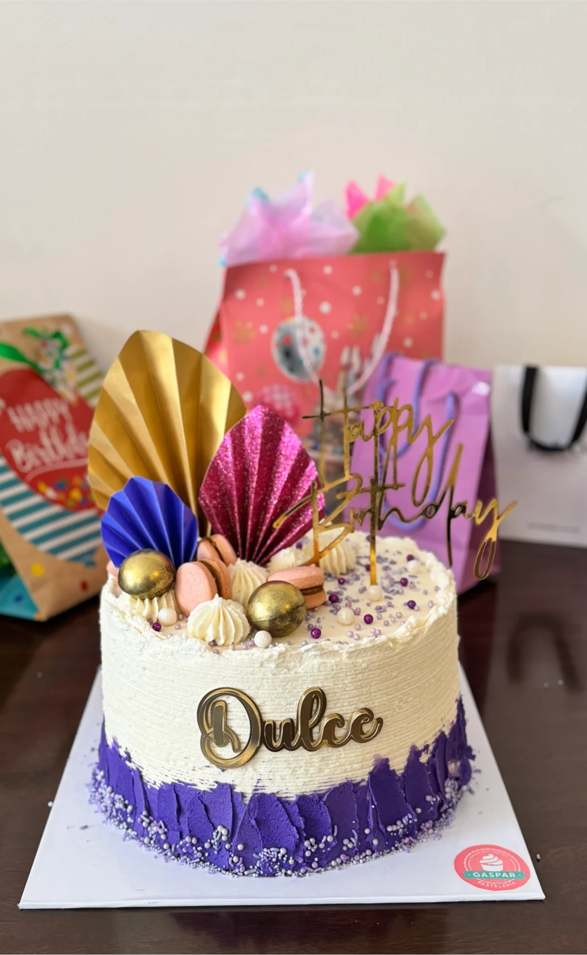 Pastel 2 en Salón de eventos índigo en Cumbres Monterrey