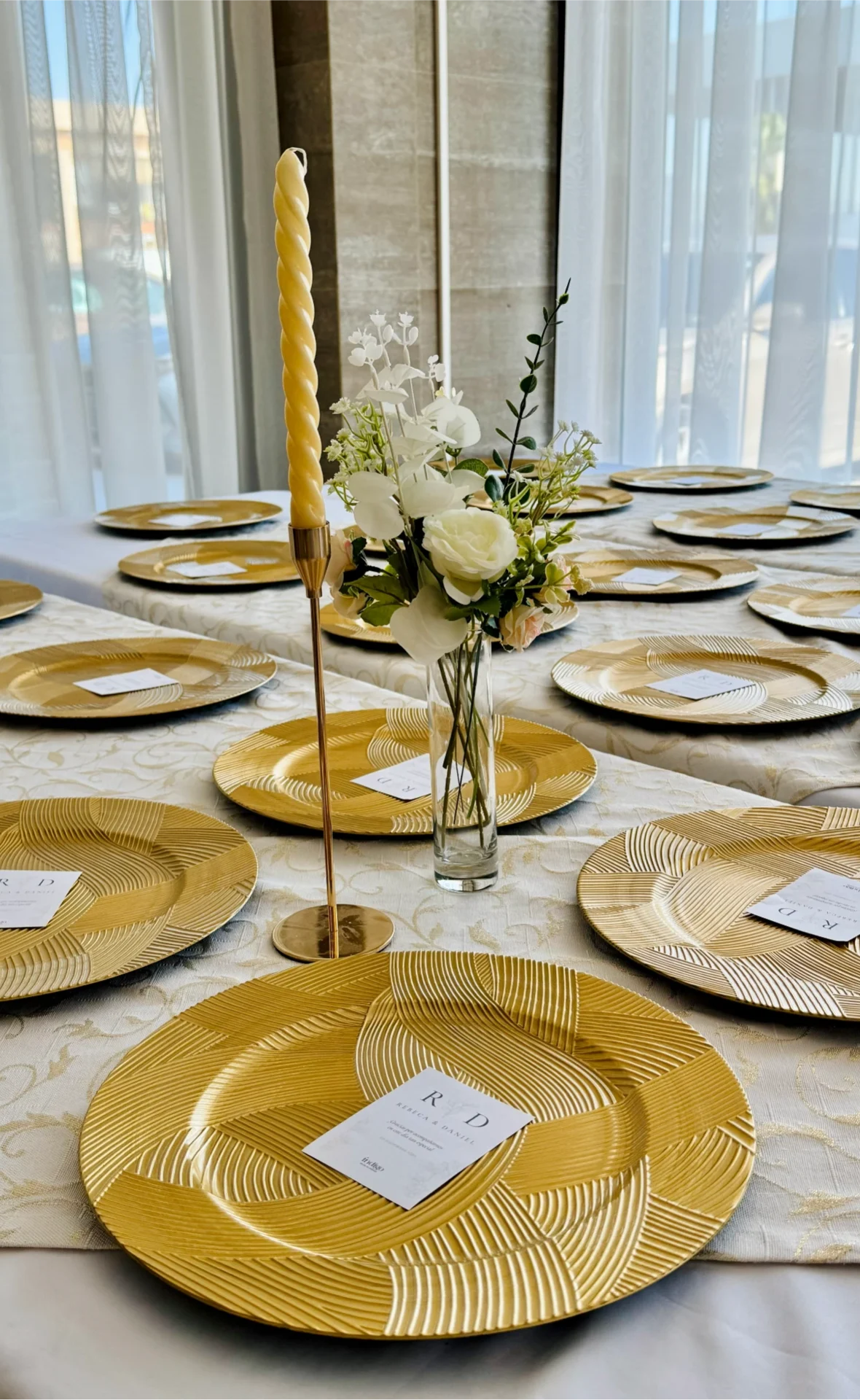 Platos base en Salón de eventos índigo en Cumbres Monterrey